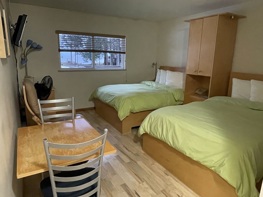 Standard Room, 2 Double Beds, Ocean View