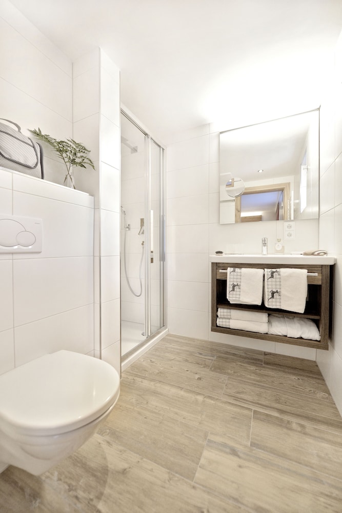 Deluxe Double Room, Balcony, Mountain View (Galzig) photo 3