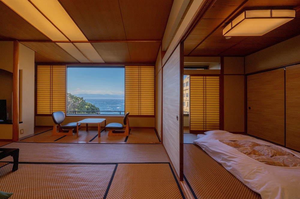 Superior Quadruple Room, Non Smoking, Sea View photo 3