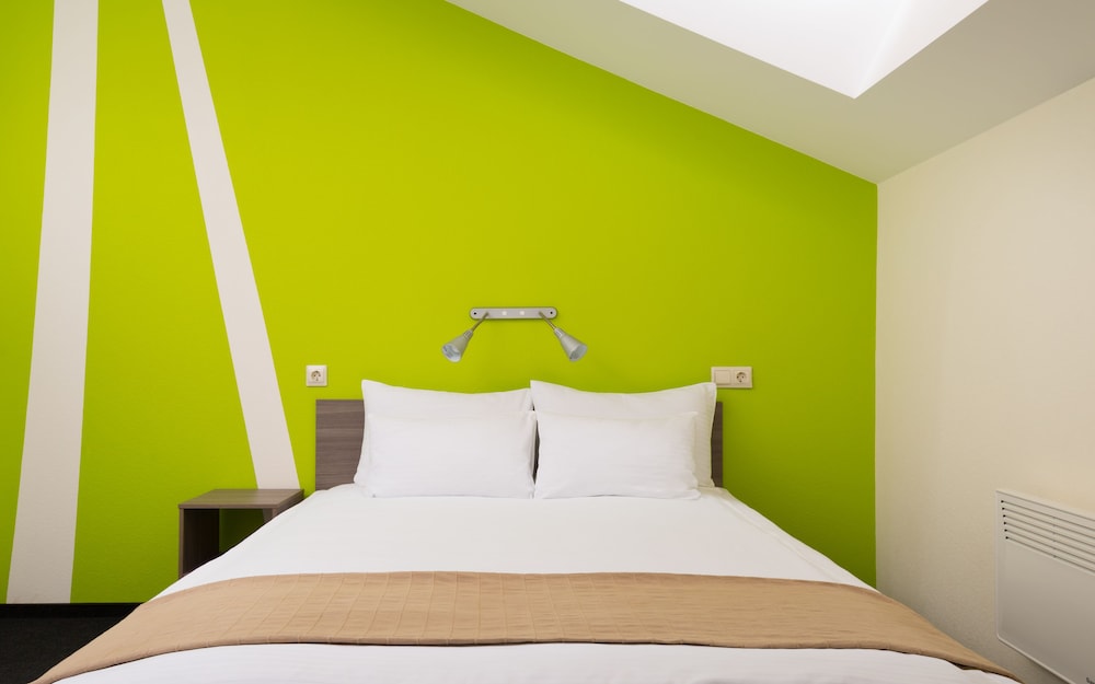 Standard Double Room (Mansard window) photo 2