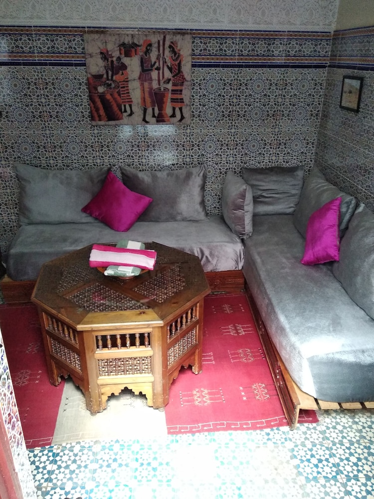 Royal Twin Room, Non Smoking photo 3