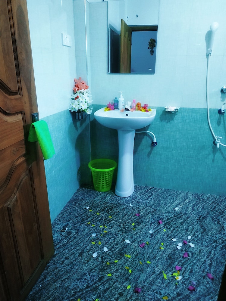 Classic Shared Dormitory, Mixed Dorm, Non Smoking, Garden View photo 2