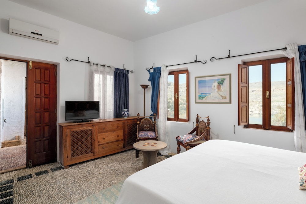 Villa (Venetoklis)