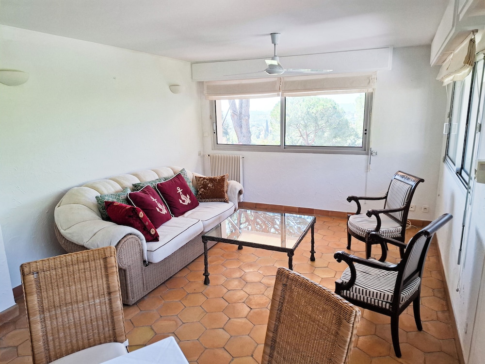 Deluxe Suite, Terrace photo 3