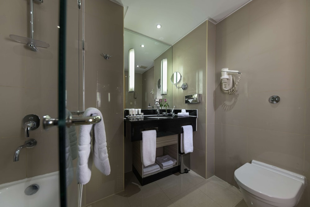 Executive Room with Lounge access - Photo 12