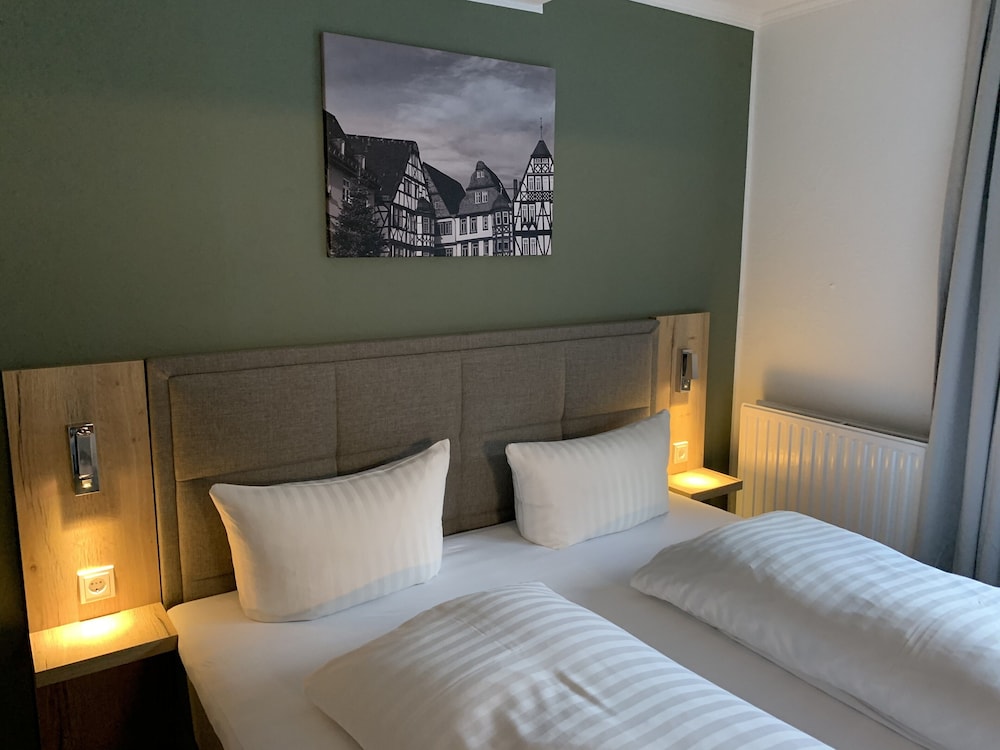 Standard Double Room - Photo 1