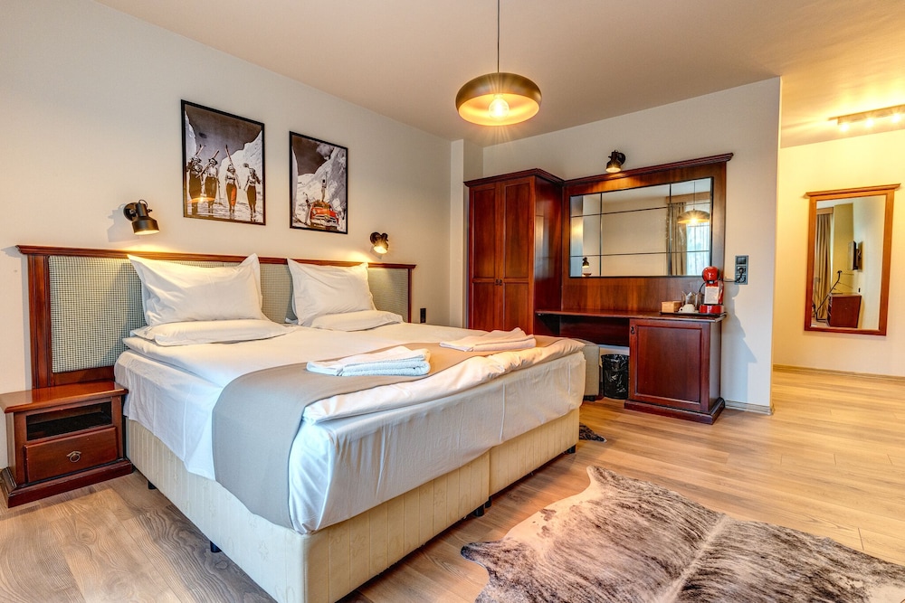 Double Room, Mountain View