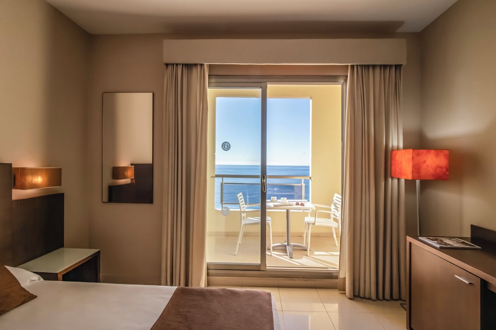 Double Room Single Use, Balcony, Ocean View - Photo 1
