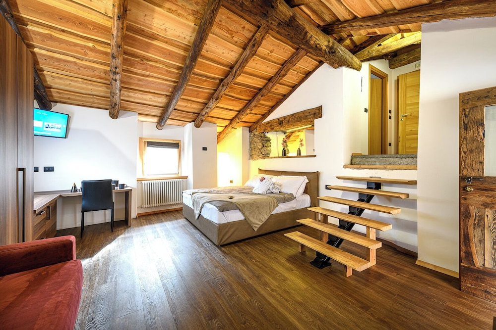 Comfort Quadruple Room, Mountain View photo 1