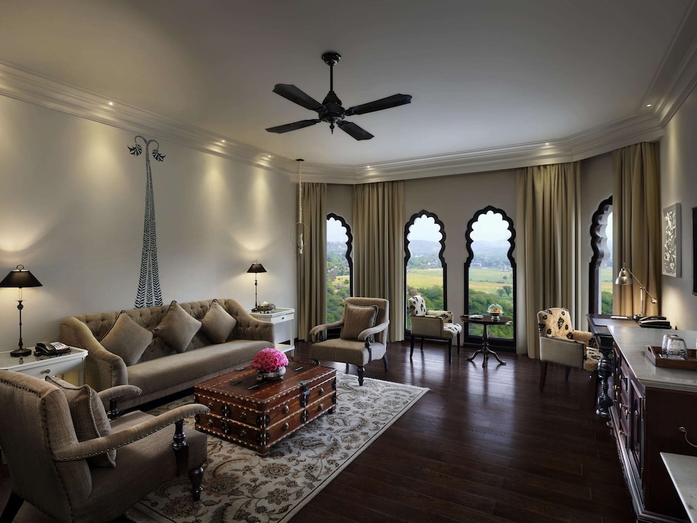 Suite, 1 King Bed with Sofa bed, Terrace Suite, 1 King Bed with Sofa bed, Terrace