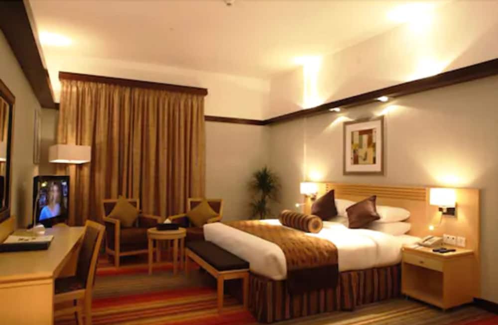 Suite, 3 Bedrooms photo 3