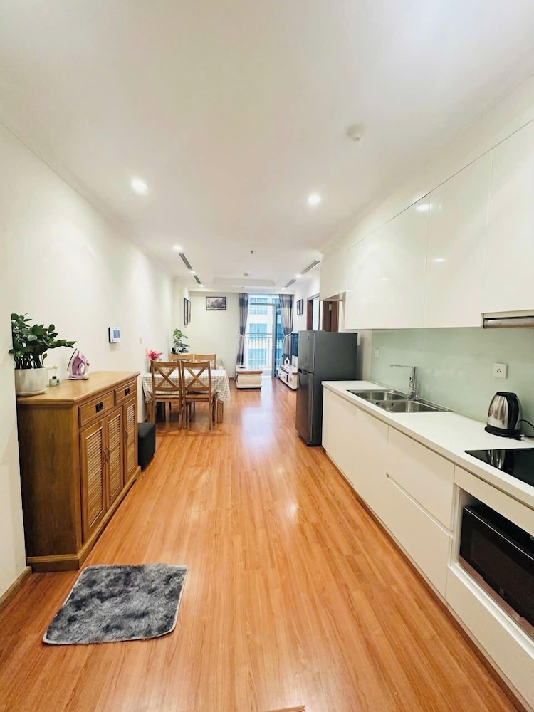 Business Apartment, City View