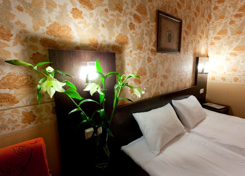 Standard Room photo 3