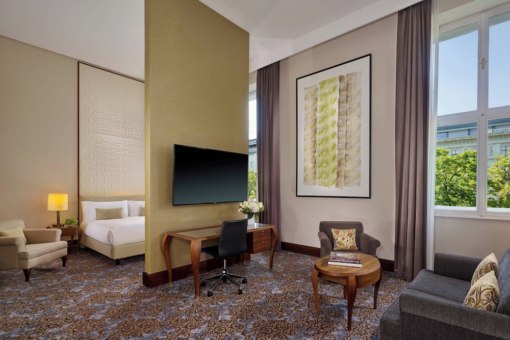 Junior Suite, 1 King Bed