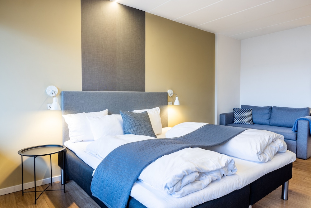 Deluxe Quadruple Room, Balcony photo 1