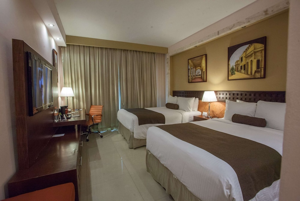 Deluxe Room, 2 Queen Beds photo 1