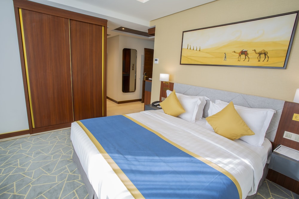 Superior Suite - Photo 1