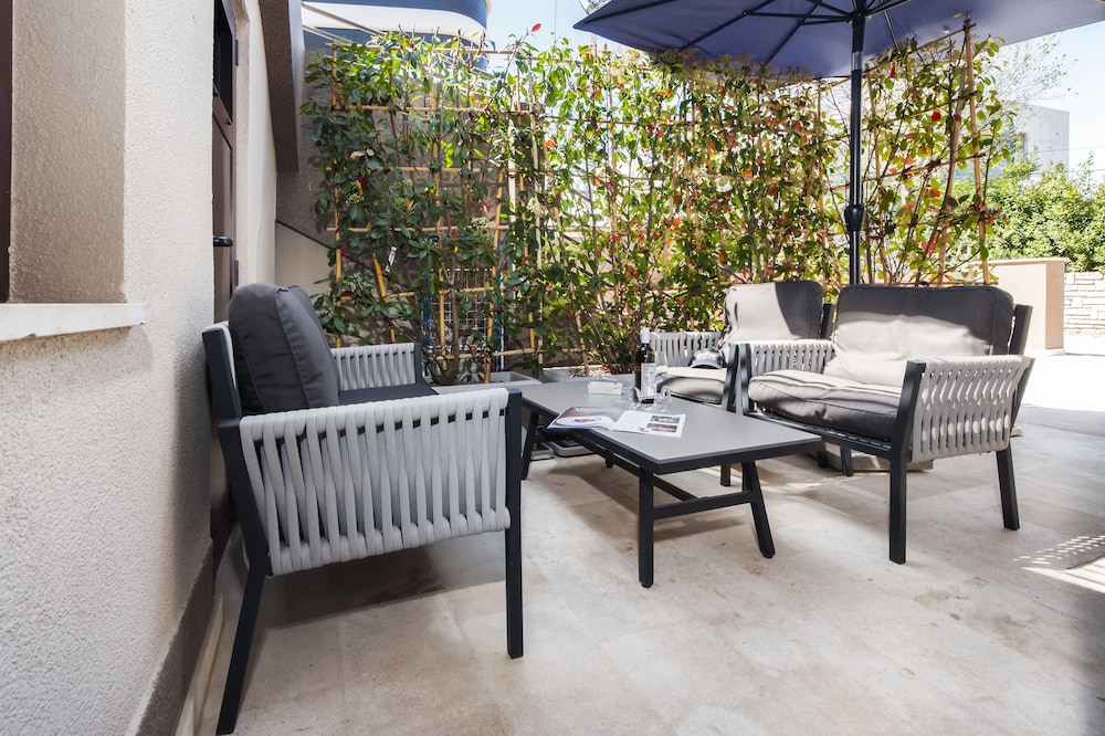Deluxe Apartment, 1 Bedroom, Courtyard Area - Photo 7