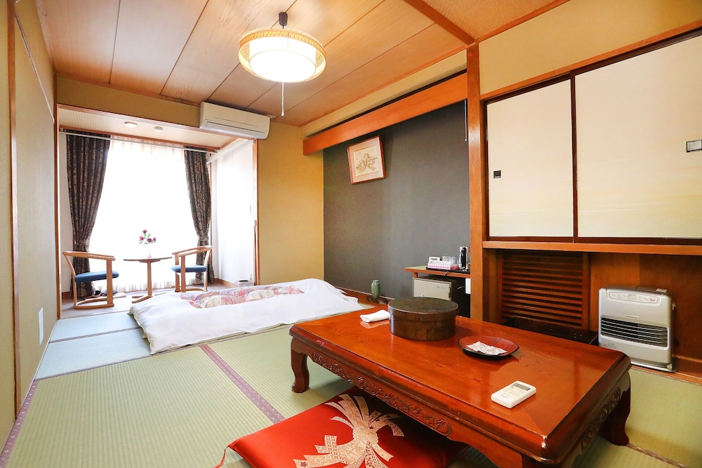Japanese Style Room for 2 Guests, Smoking - Photo 5