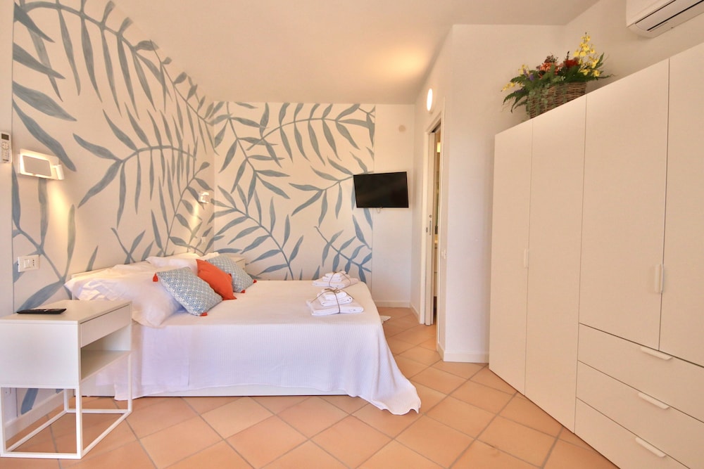Deluxe Room, Terrace - Photo 13