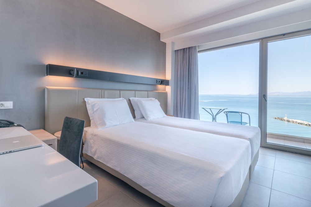 Double or Twin Sea View - Photo 2