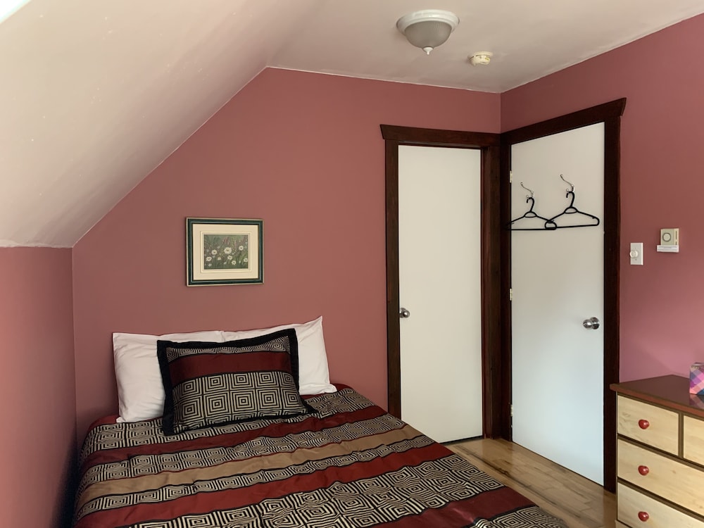 Standard Room, Multiple Beds photo 2