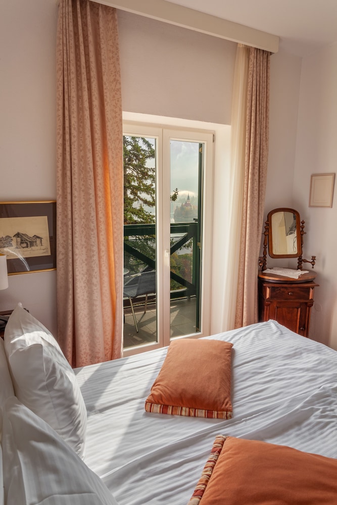 Double Room, Balcony, Lake View - Photo 7