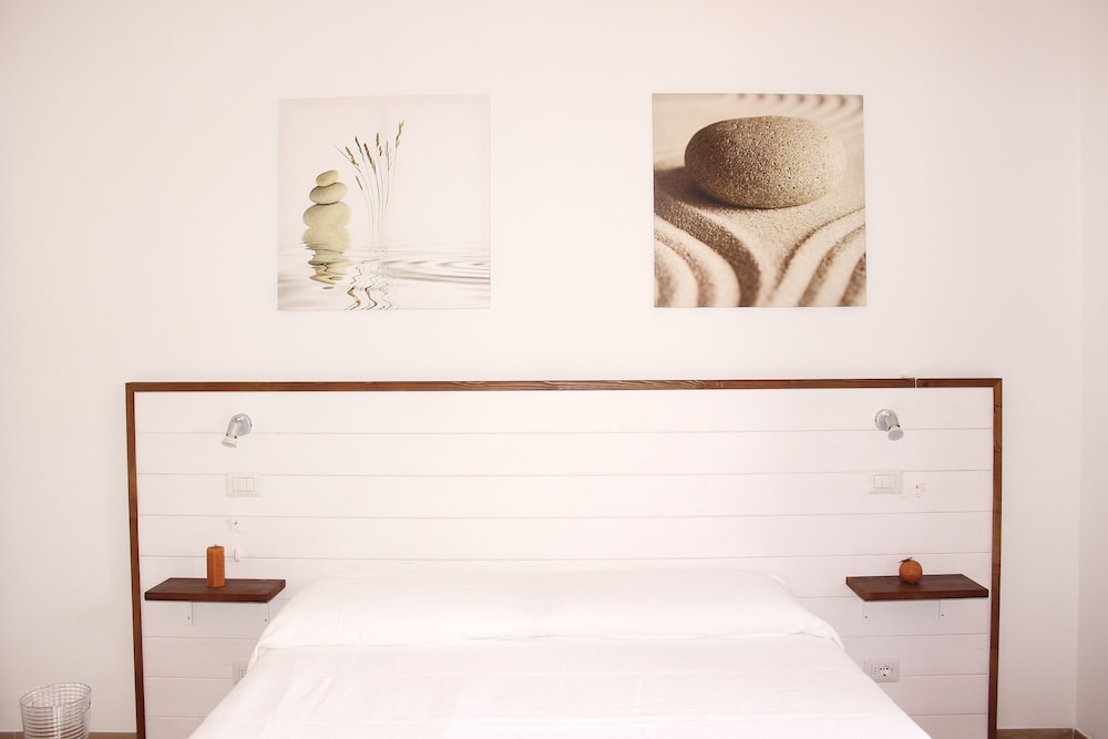 Deluxe Double Or Twin Room photo 2