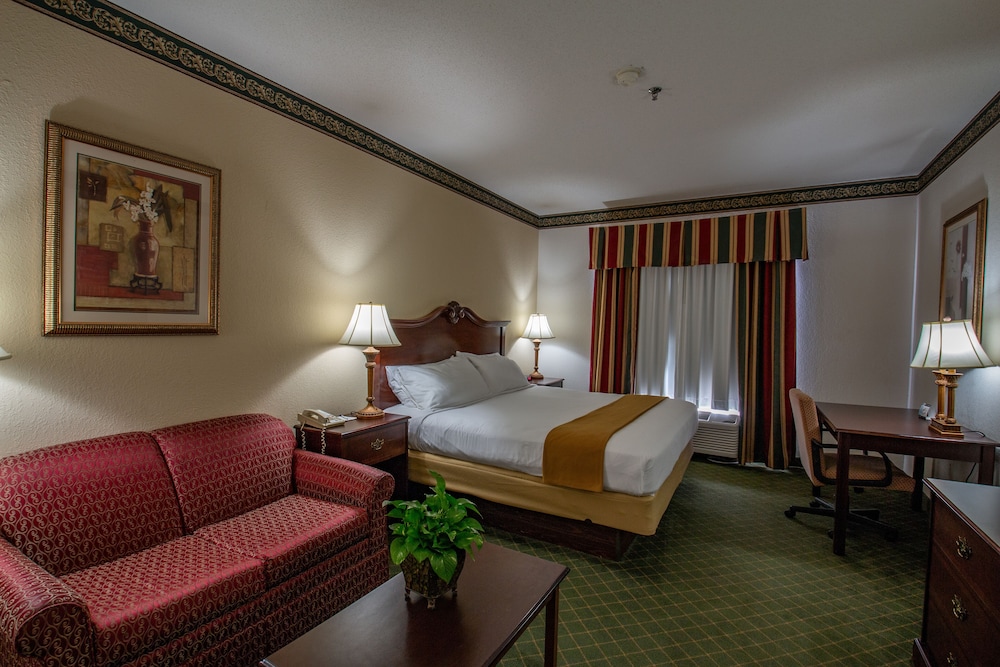 Standard Room, 1 King Bed (Accessible King Non-Smoking) photo 1