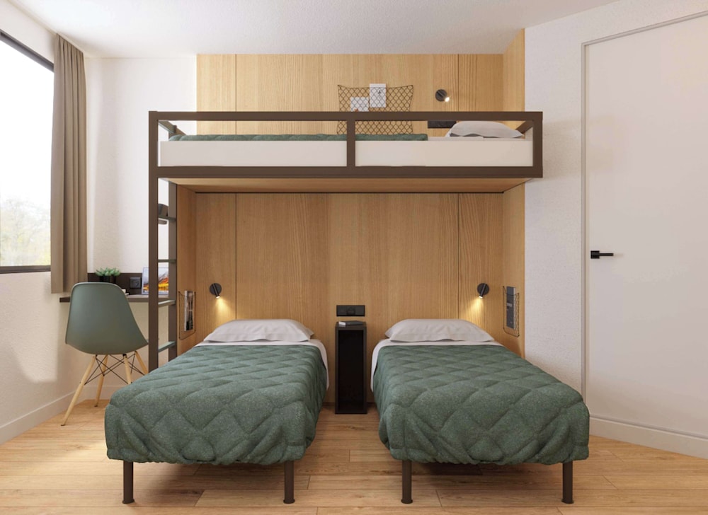 Room, Multiple Beds - Photo 2