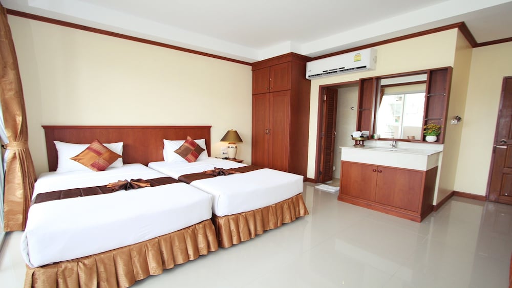 Superior Connecting Room With Balcony photo 3