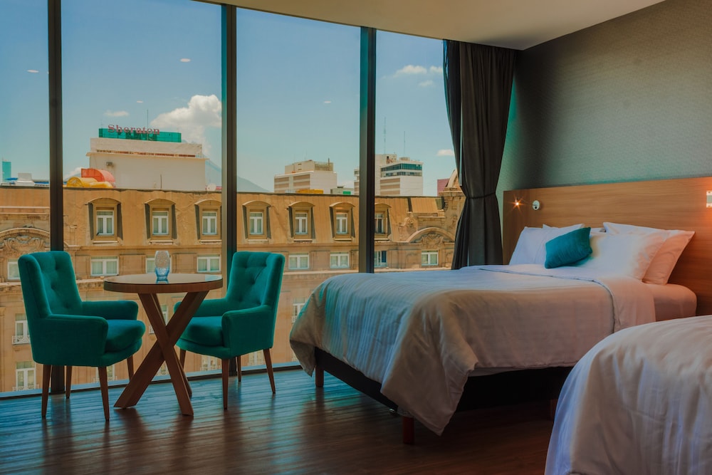 Standard Double Room - Photo 13