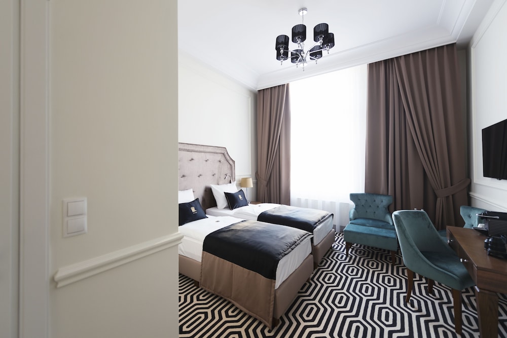 Premier Double or Twin Room photo 2