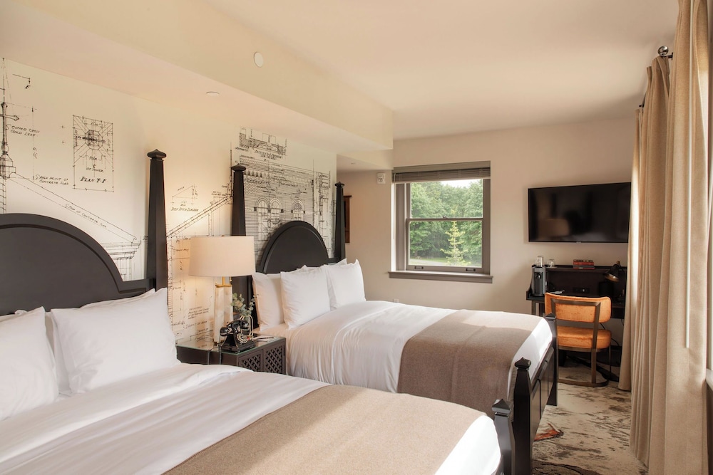 Room, 2 Queen Beds (Lodge) - Photo 1