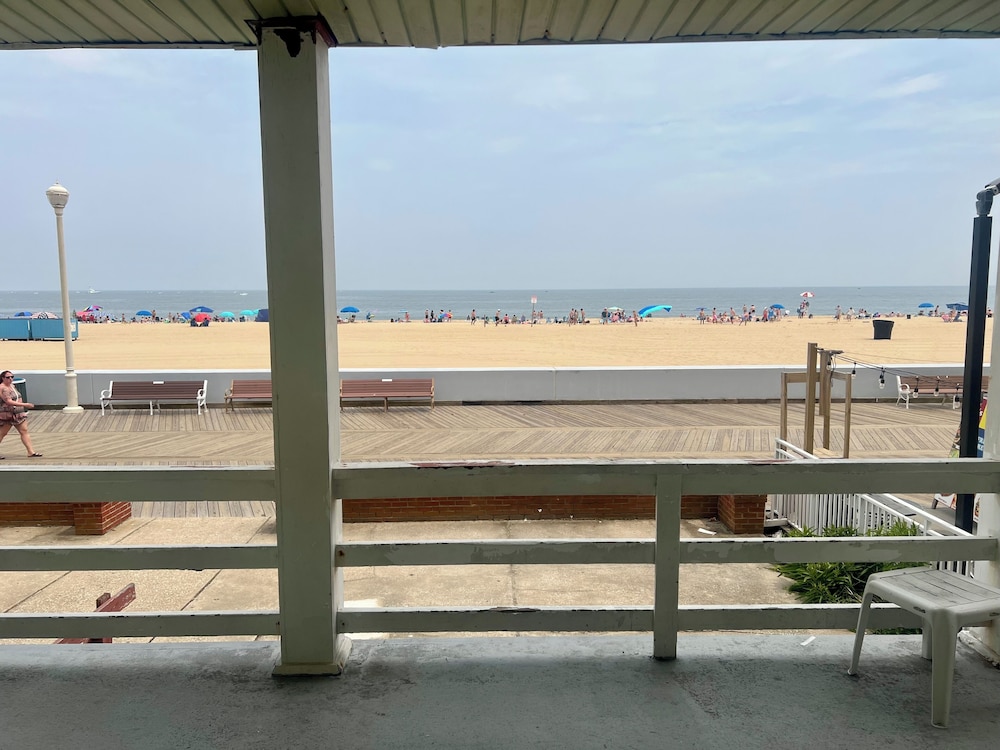 Apartment, 3 Bedrooms, Ocean View - Photo 1