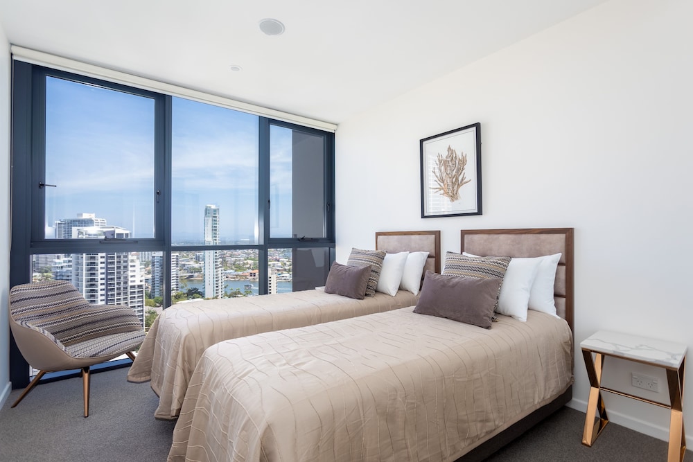 Three Bedroom Apartment Ocean View