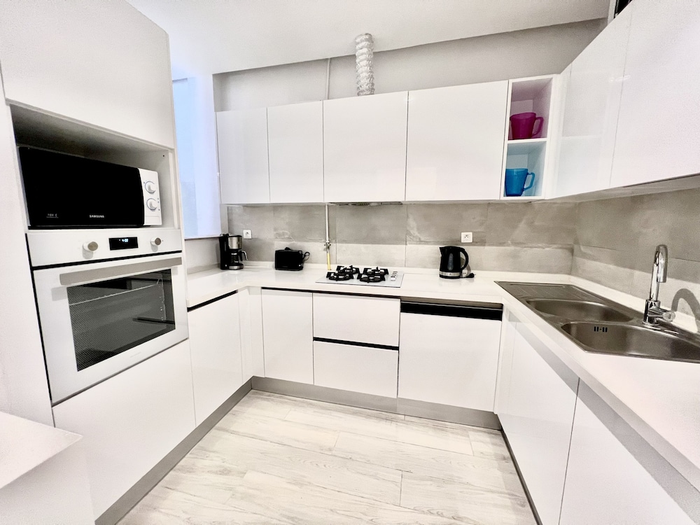 Elite Apartment photo 3