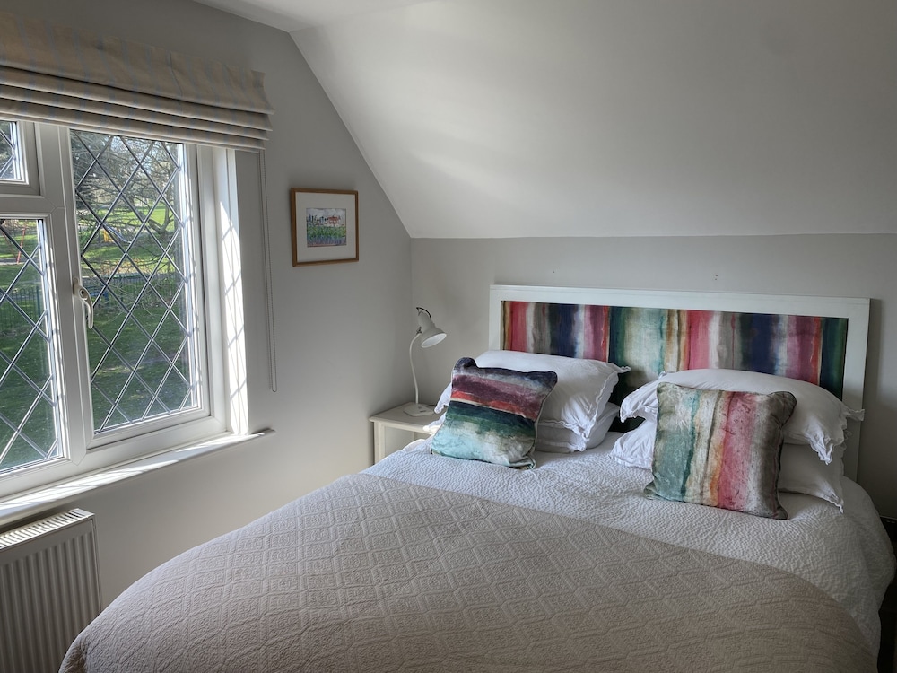 House, 3 Bedrooms photo 2