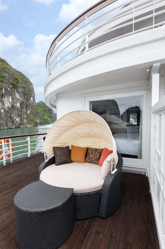 Grand Captain Suite (2 Days 1 Night) - Photo 12