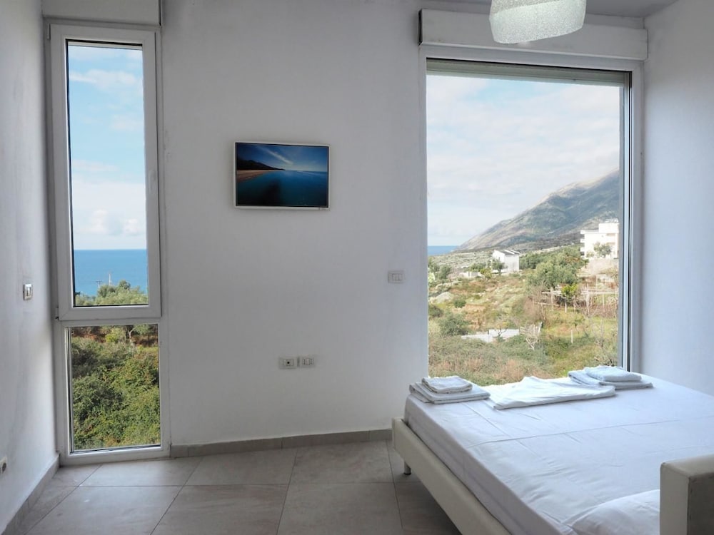 Standard Double Room, 1 Double Bed, Beach View photo 3