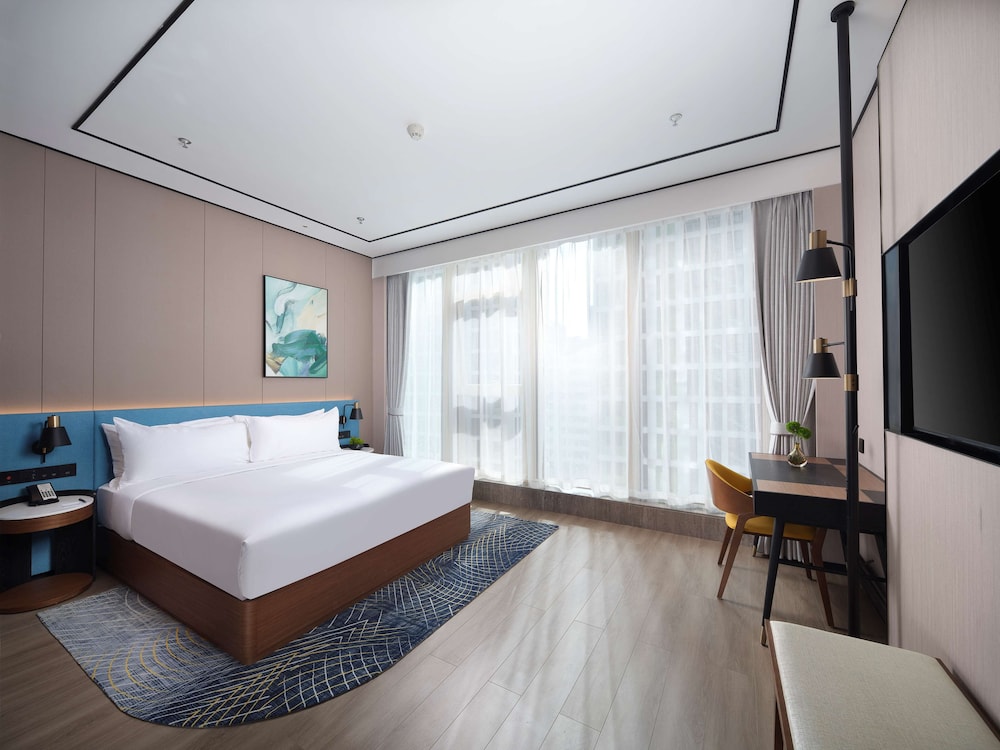 Room, 1 King Bed, Accessible - Photo 1