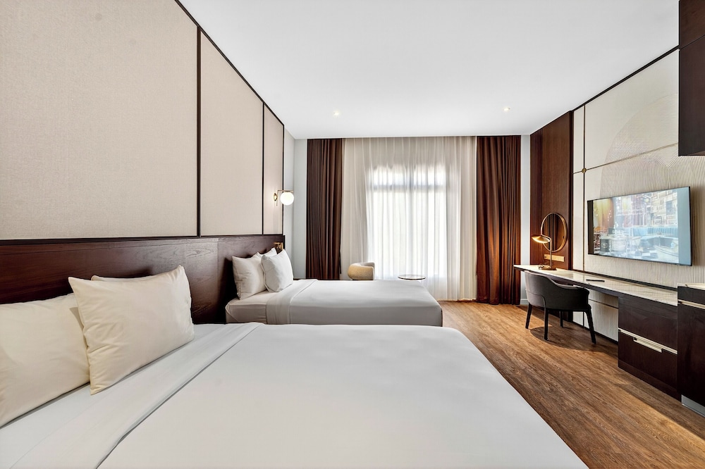 Standard Double Room, City View photo 3
