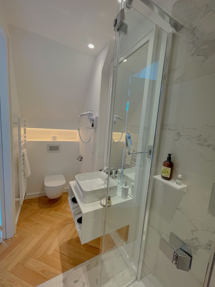 Economy Double Room (1) photo 2