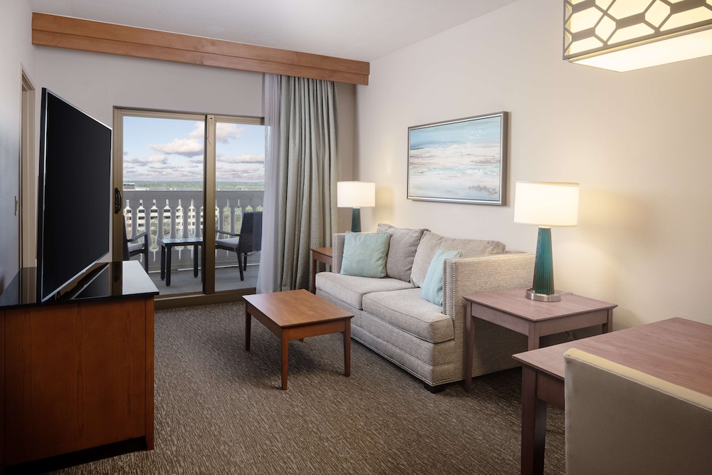Junior Suite, 1 King Bed - Photo 2