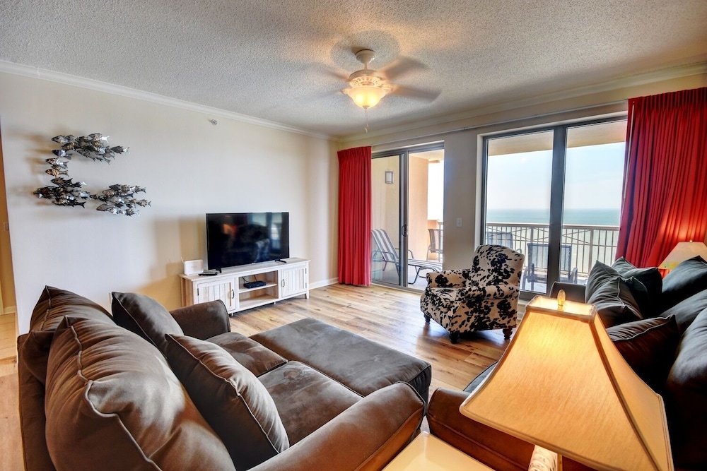 Condo, 4 Bedrooms