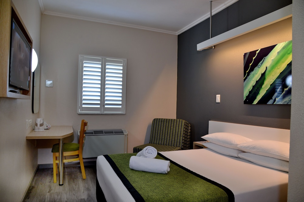 Double Room, Non Smoking