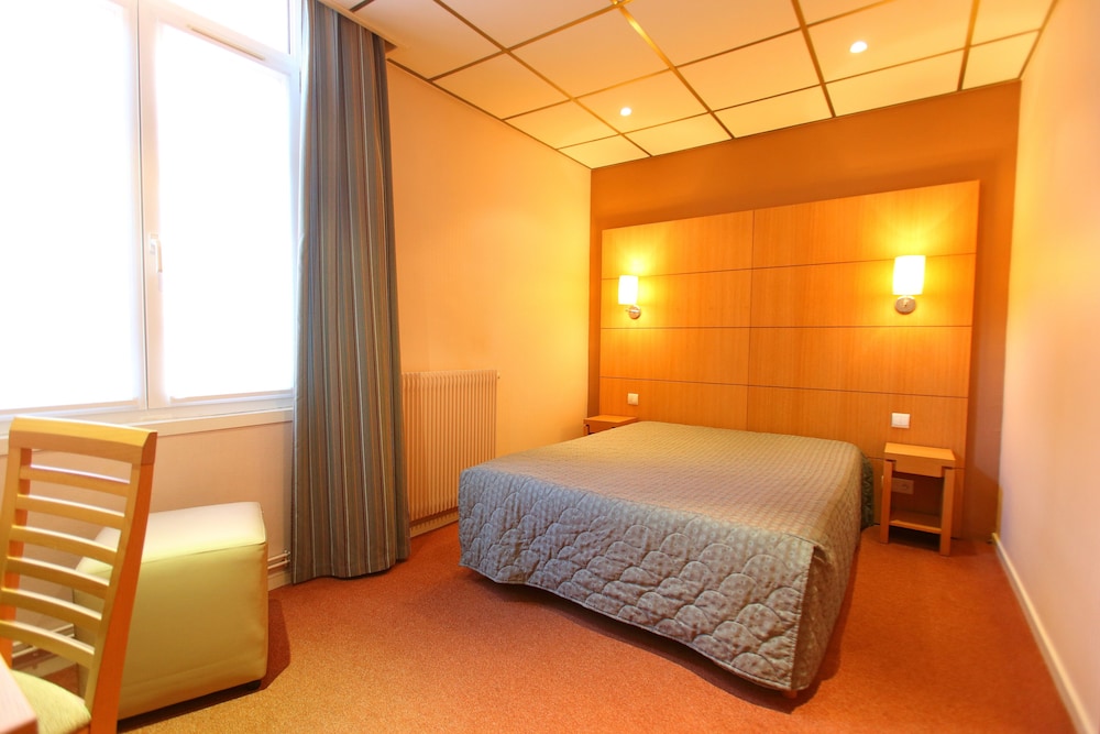 Double Room (Faidherbe) photo 3