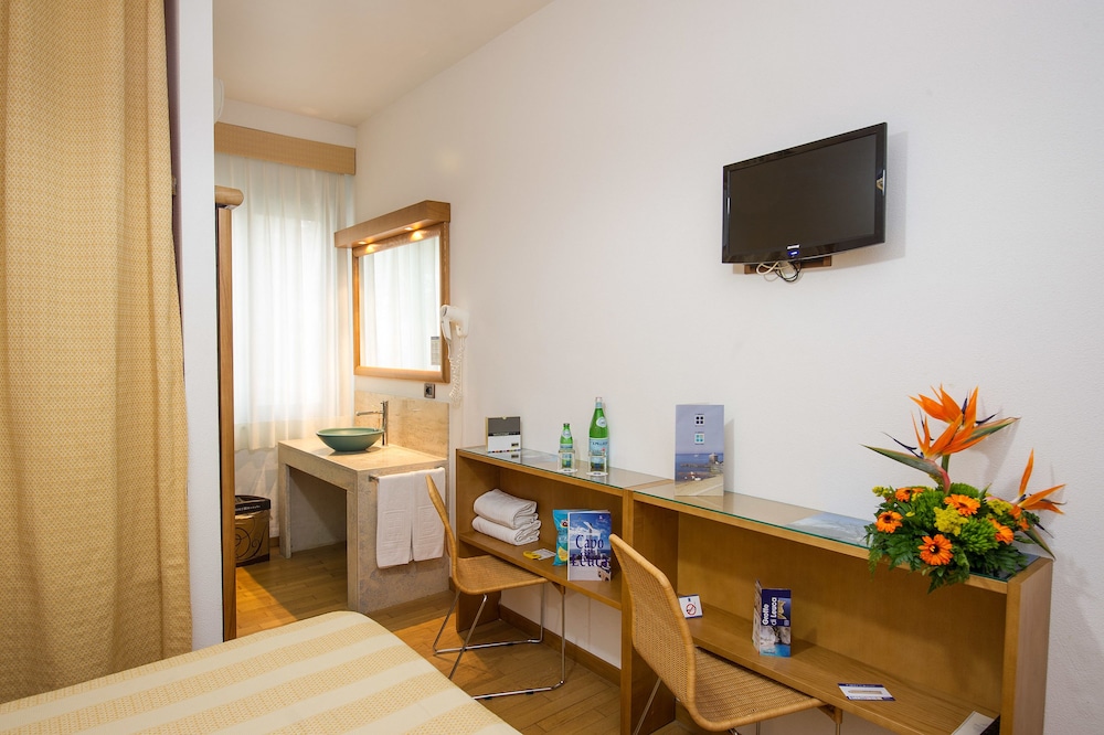 Economy Double Room Single Use, Annex Building photo 3