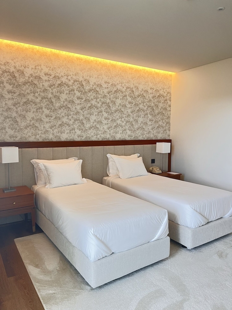 Exclusive Twin Room photo 3