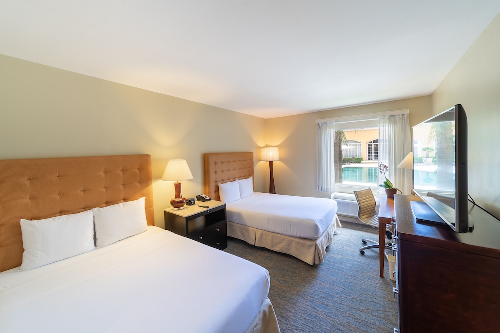 Standard Double Room, 2 Double Beds, Non Smoking